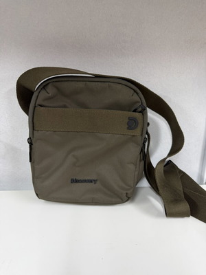 Discovery Downtown crossbody bag used, good condition