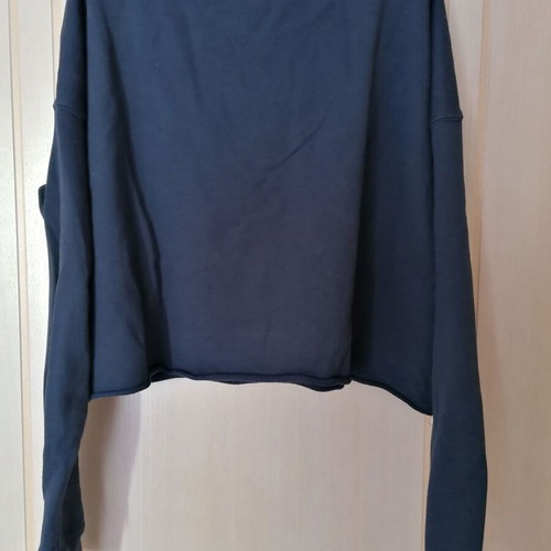 Hard Rock Café shirt new, cotton crop style with fleece lining