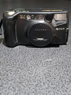 Fuji DL-1000 Zoom Date 35mm analog camera used