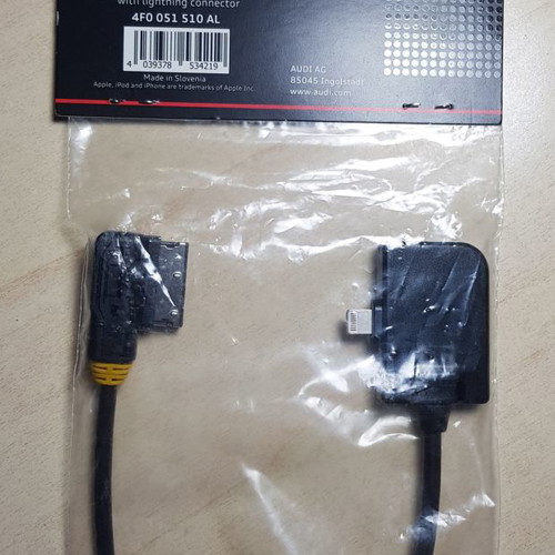 Audi 4F0 051 510 AL 4216 iPhone adapter new
