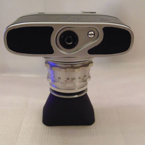 Altix-n 1960 camera used with 2 lenses and accessories