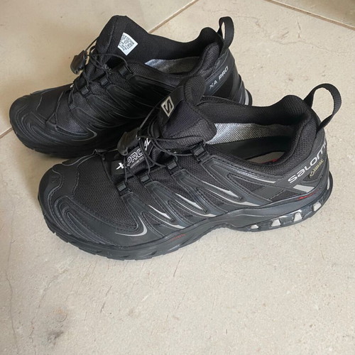 Salomon XA Pro 3D GTX men's athletic shoes new, size 42, black