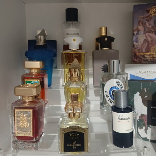 Transparent 4-Tier Display Stand for Perfumes