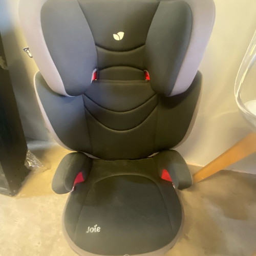 Car seat 15-36kg like new