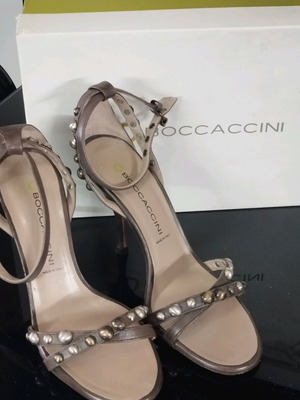Boccaccini leather sandals like new, elephant color, size 37