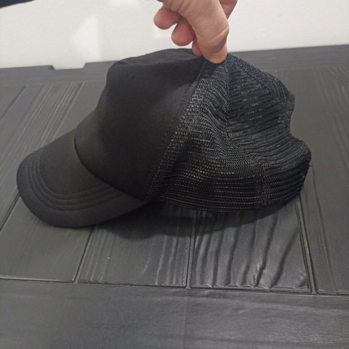 Black jockey hat like new with breathable mesh