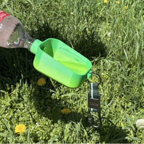2 in 1 Travel Bottle for Dogs and Cats, new, water and food bowl