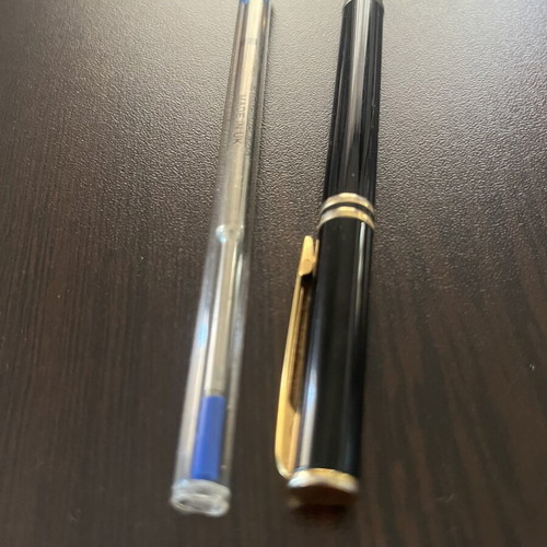 Waterman Executive Vintage Ballpoint Pen like new, black and gold trim