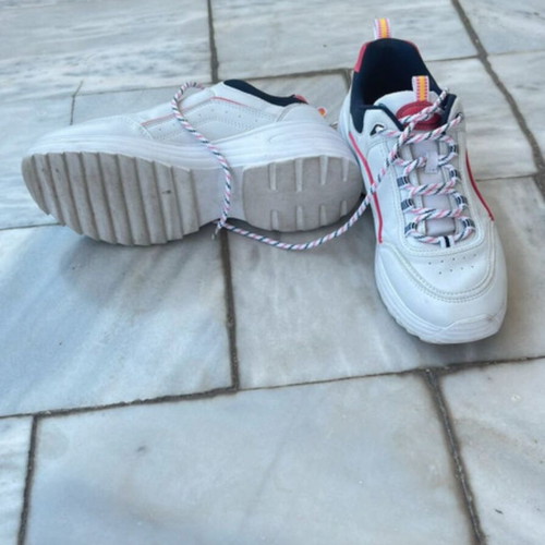 White women's athletic shoes like new, size 41