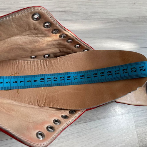 Christian Louboutin suede sneakers used, size 37.5, orange