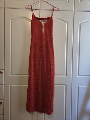 Shein dress red with gold thread new, small