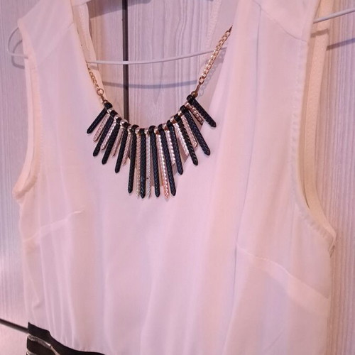 Elegant black and white dress with built-in necklace like new, size S