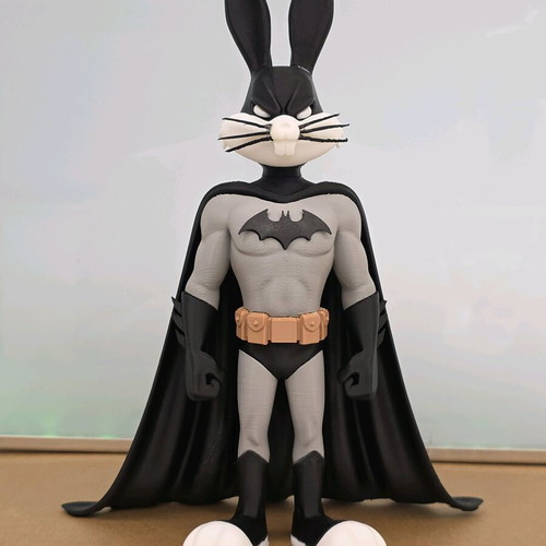 Batman Bugs Bunny figure like new, 27cm height