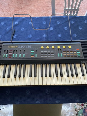 Vintage αρμόνιο Superb Sound EK-680 Nightingale μεταχειρισμένο, synthesizer 80s