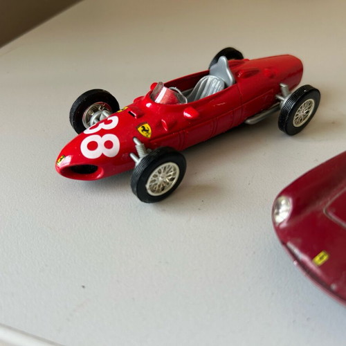 Ferrari model cars 1/43 used, metallic, set of two