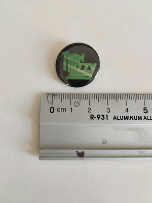 Thin Lizzy pin new, size 25mm