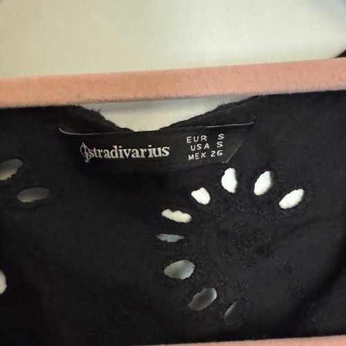 Stradivarius sleeveless vest black, like new, size S