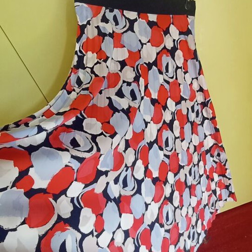 Tom Tailor pleated skirt with elastic waist size large like new multicolor