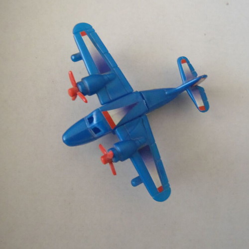 Collectible miniature airplanes like new, pack of 5