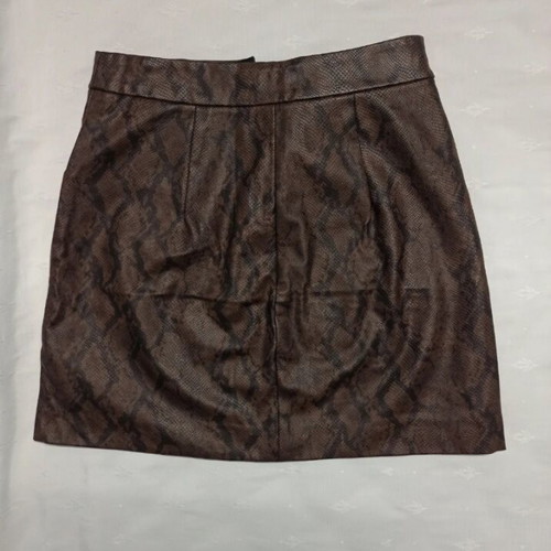 Stradivarius Y2K Mini Skirt like new, size XS 34