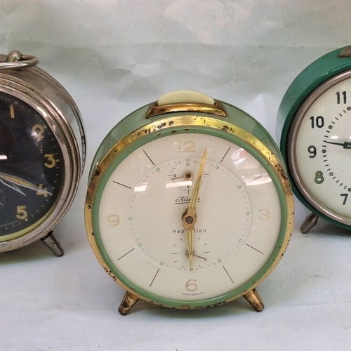 Vintage alarm clocks used, pack of 3, non-working