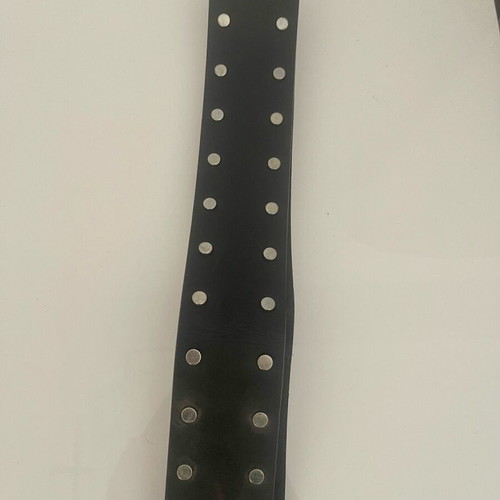 Bershka belt black size 75 like new