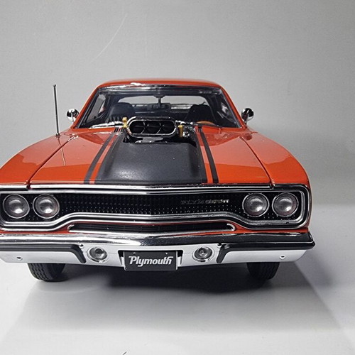 GMP Plymouth Heads Up Road Runner 1970 Metal Model Scale 1:18 new