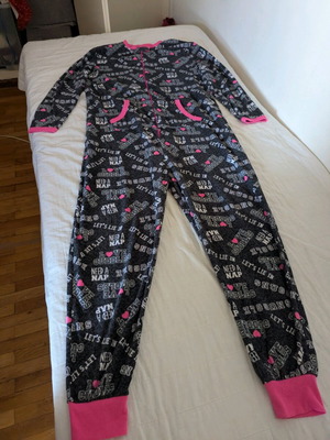 Onesie fleece like new, gray and pink, size L