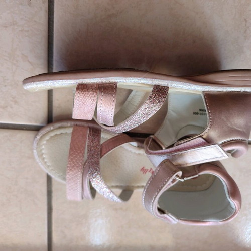 Summer sandals for girls like new, size 30