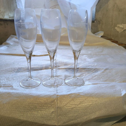 Moët & Chandon Imperial Flute Champagne Glasses set of 6 new, vintage