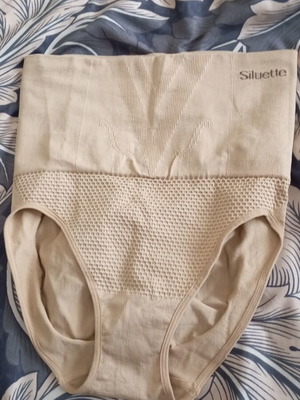 Corsets beige new, size M/L without label