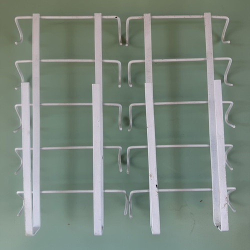 Metal shelf hangers for cups, set of 2