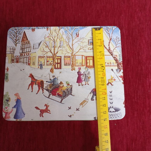 Christmas metal box used in excellent condition