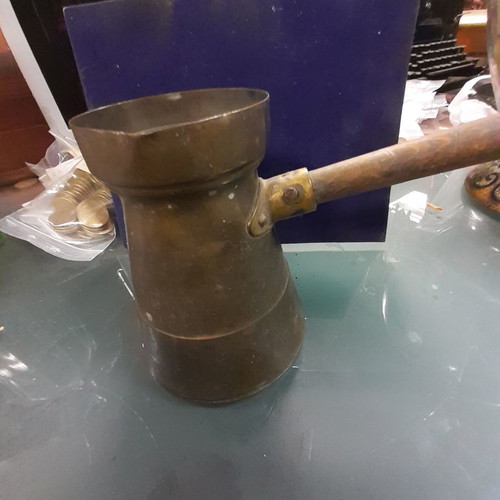 Electric brass briki used with wooden handle