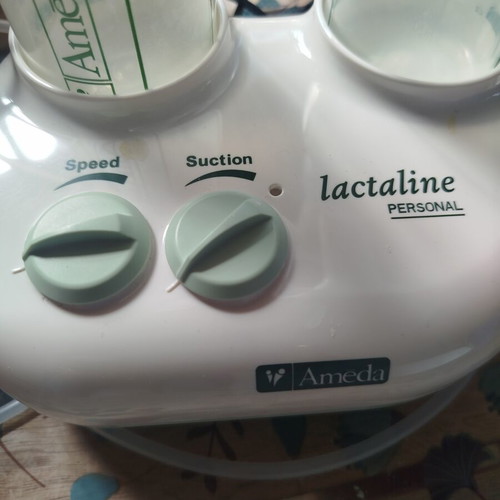 Ameda Double Breast Pump like new with 3 bottles and milk storage bags