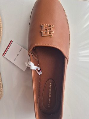 Tommy Hilfiger leather espadrilles size 40, brown
