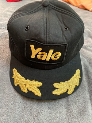 Yale vintage 80s trucker hat jockey like new, black, size XL
