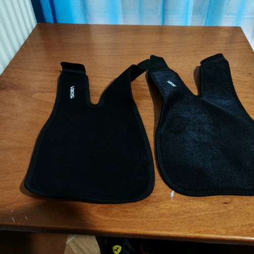 Elbow Supports like new, very comfortable for gym use