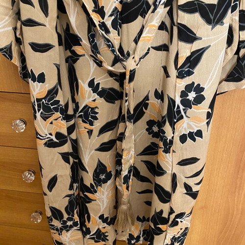 Achilleas Accessories long floral kimono new, beige and pink