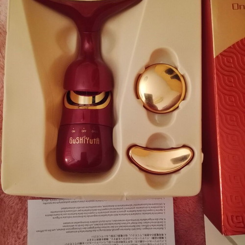 Facial and Neck Massage Device new with three attachments