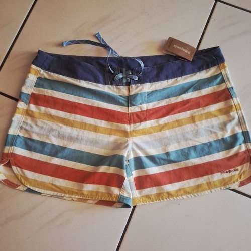 Patagonia Wavefarer women's shorts new, multicolor