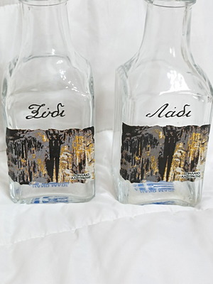 Souvenir oil and vinegar set from Alistrati Cave
