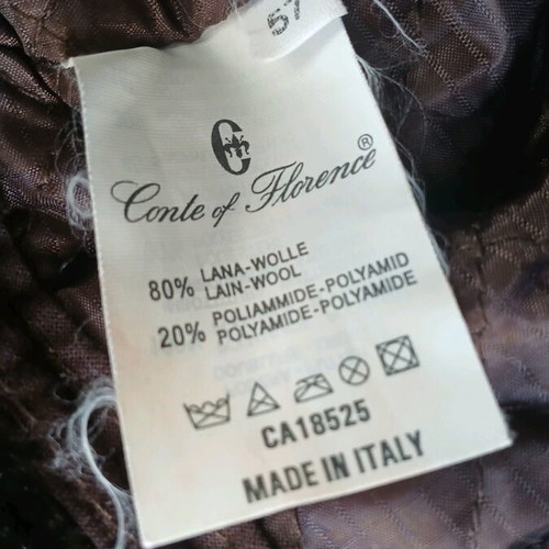 Hat with fur trim like new, brown, Italian
