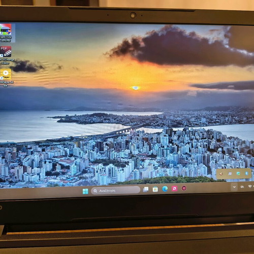 Lenovo V110-15ISK laptop like new, i3-6006U, 8GB RAM, 240GB SSD + 500GB HDD