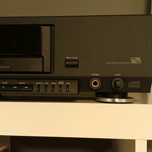 Philips 930 CD player like new