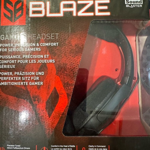 Blaze Creative headset like new with 3mm jack