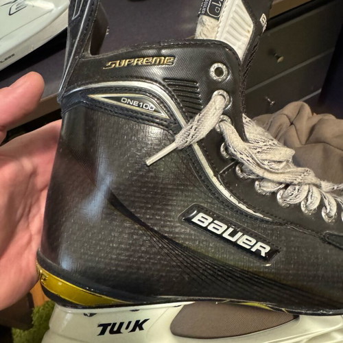 Bauer Supreme One100 ice skates like new, size 11D