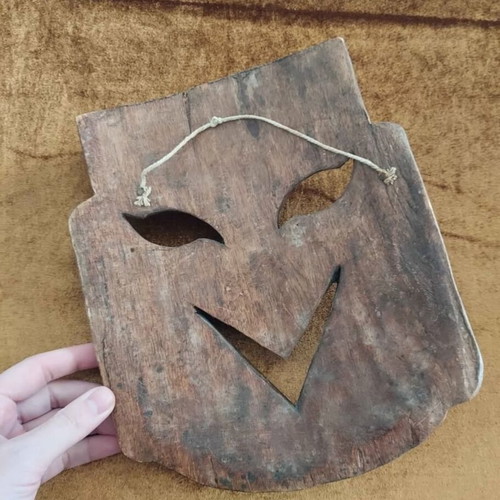 African wooden mask used 27x23cm