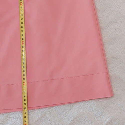 Boss women's skirt used, size XL, pink, needs button repair