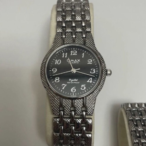 Watch set unisex silver new with case